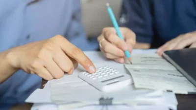 copropriete-quelles-solutions-face-aux-factures-impayees-e1697124004701