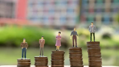 specialistes-de-limmobilier-leurs-honoraires-gonflent-trop-les-prix-scaled